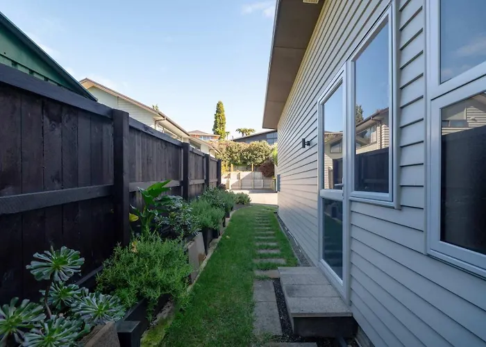 Kowhai Views - Stylish & Modern In Great Location * Rotorua